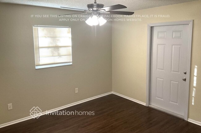 Photo - 5857 79th Ave