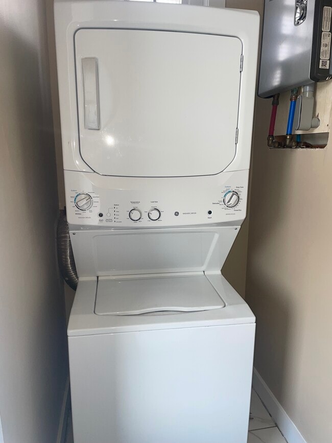 Photo - 48 Castle St Unit 3a