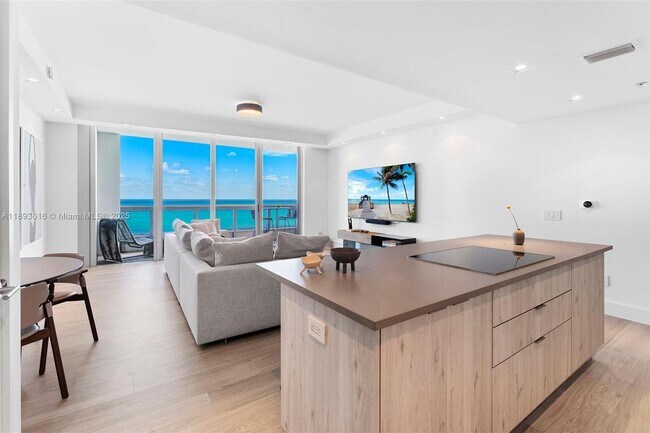 Photo - 6899 Collins Ave Unidad 2601