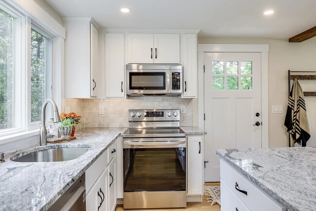 Photo - 126 Twin Hill Rd