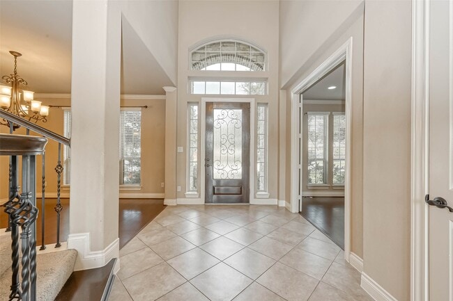 Photo - 27415 Blinkwood Park