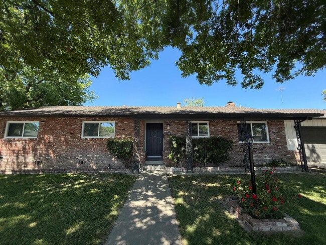 Photo - Newly renovated single story in Greenwood Estates!