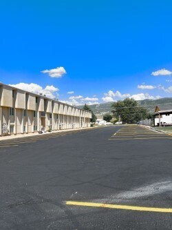 Pinetree Condominiums- Student Housing - Pinetree Condominiums- Student Housing