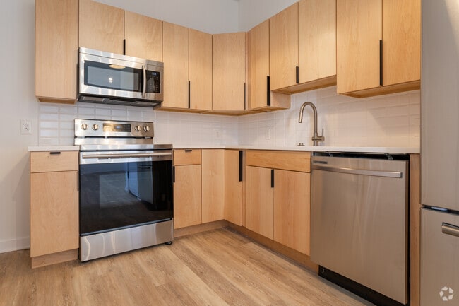 1BR, 1 BA 700SF Kitchen