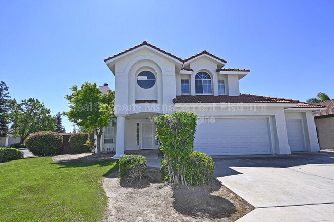 Building Photo - 2233 E Christopher Dr
