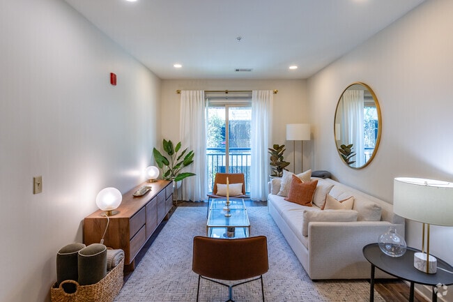 1 habitación, 1 baño - A4 - 720 pies cuadrados - Sala de estar - Station 40