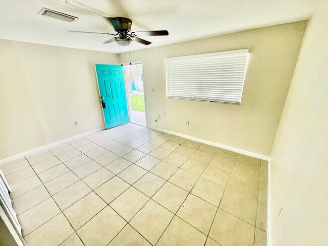 306 Johnson Ave Unit 7