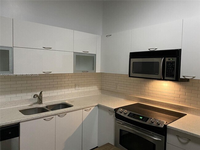 133 NE 2nd Ave Unit 3404