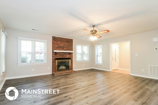 Photo - 5313 Westrock Dr