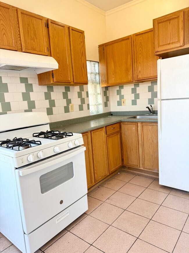 Photo - 2131 Maryland Ave Unit 2131 Maryland Avenue Apt 3A