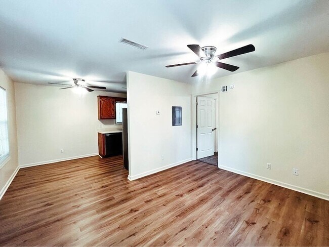 112 Ballygar St Unit G