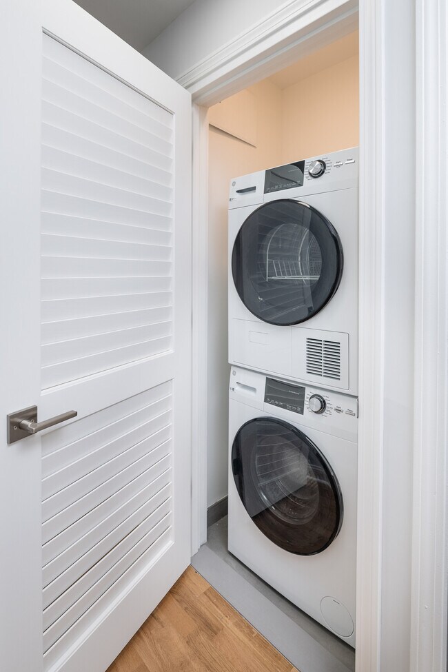 Photo - 1400 Columbia Rd Unit 1410-12C