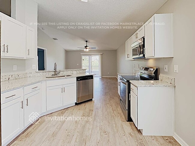 2107 Deercroft Dr