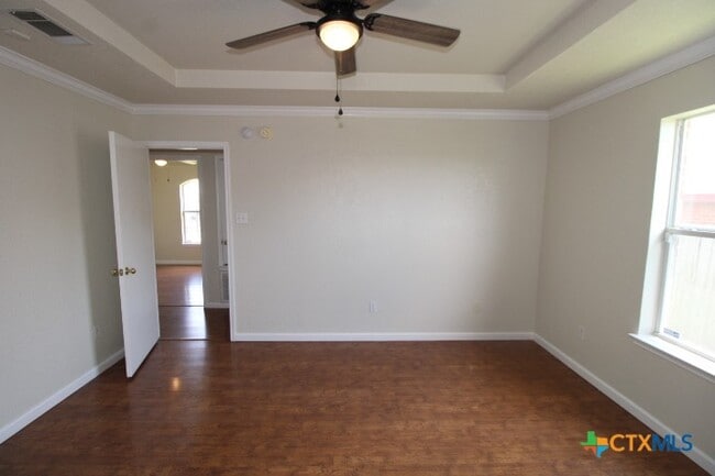 Photo - 3303 Solomon Dr