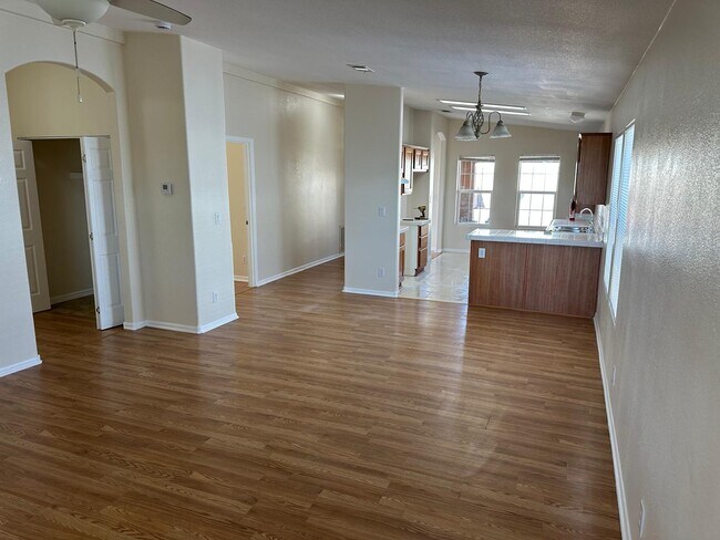 Photo - 2308 Rangeview Dr