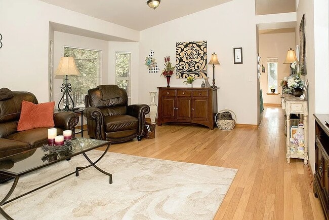 Photo - 2137 Valley View Dr