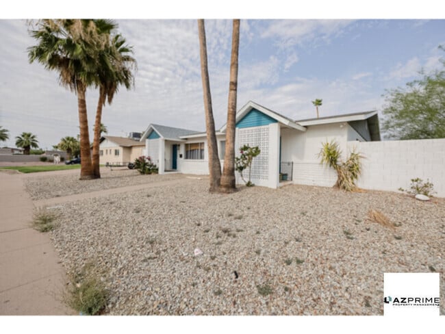 Building Photo - Embrace the Charm of Scottsdale Living in ... Rental