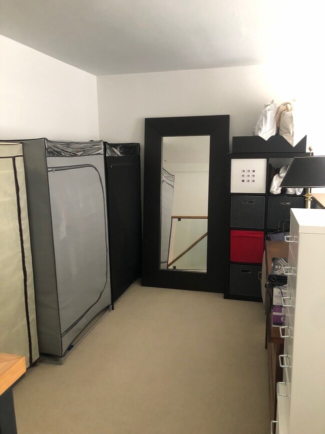 Photo - 1 Earhart St