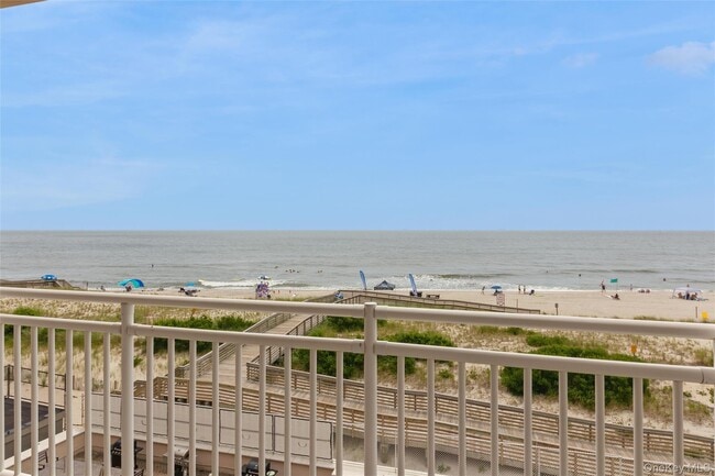 Building Photo - 830 Shore Rd Unit 4A & 4B