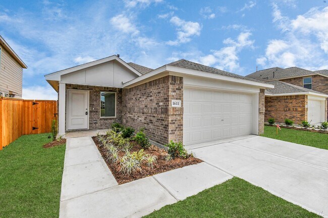 Photo - 1611 Windrose Bnd House