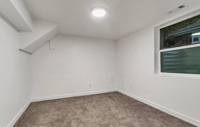 Photo - 2664 Brinker Ave