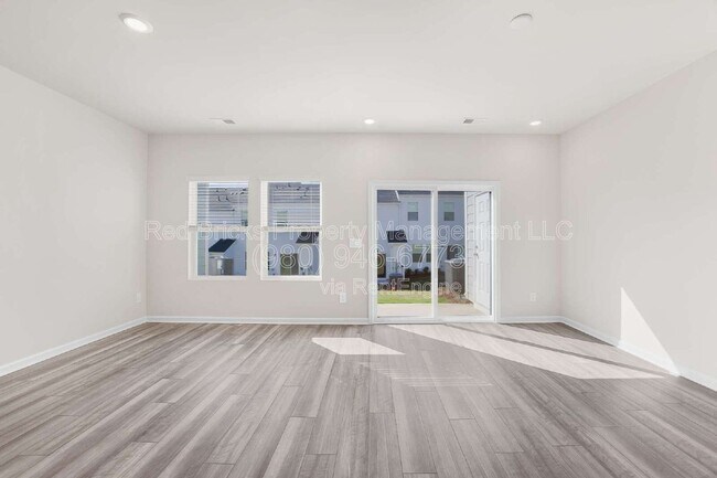Photo - 5543 Worrell Wy
