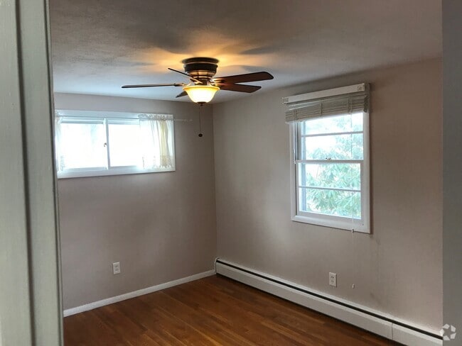 Building Photo - 118 Pako Ave Rental