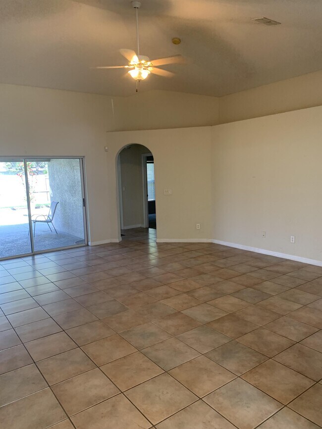 3253 Countryside View Dr