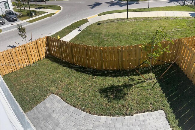 Photo - 1455 SE 6th Ter