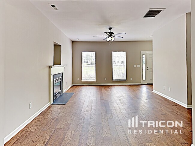 Photo - 8716 Rozumny Dr