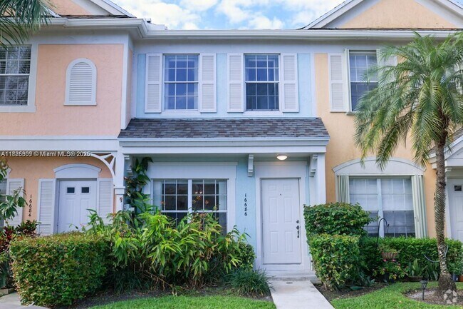 Building Photo - 16686 Hemingway Dr Rental