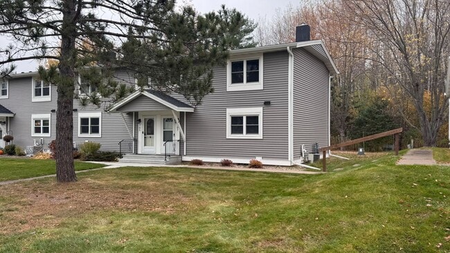 Photo - 707 Bong Blvd