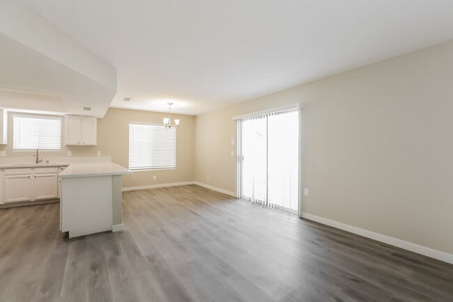 9524 Amber Valley Ln