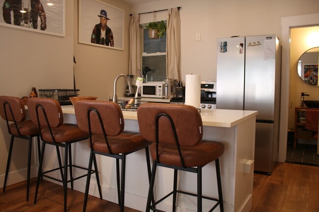 Photo - 103 Renwick St Unit 1