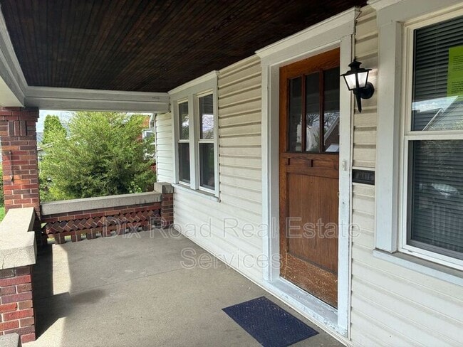 Photo - 1430 Coventry Rd