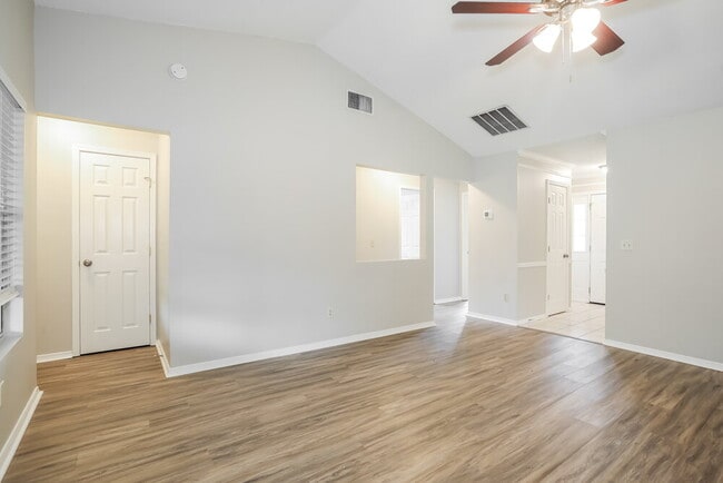 Photo - 5966 Lazy Meadow Ct