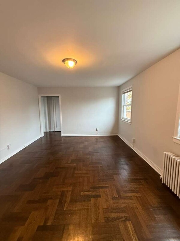 Photo - 327 Magnolia St