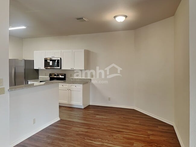 Photo - 8913 Westcreek