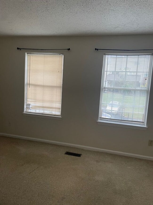 Photo - 525 Lex Dr Unit 1