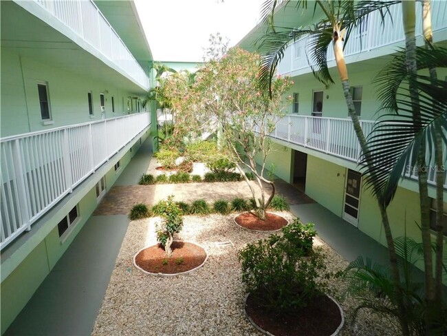 Dolphin Pointe Condo - Dolphin Pointe Condo