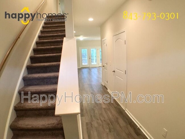 Photo - 230 Buchanan Cir