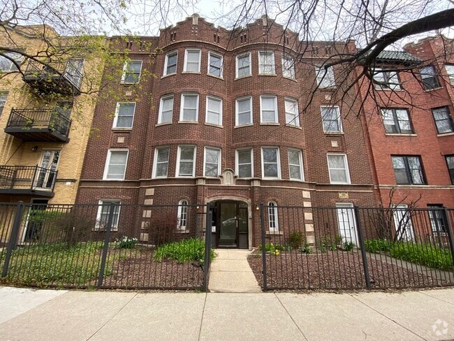 Building Photo - 1208 W Roscoe St Unit G Rental