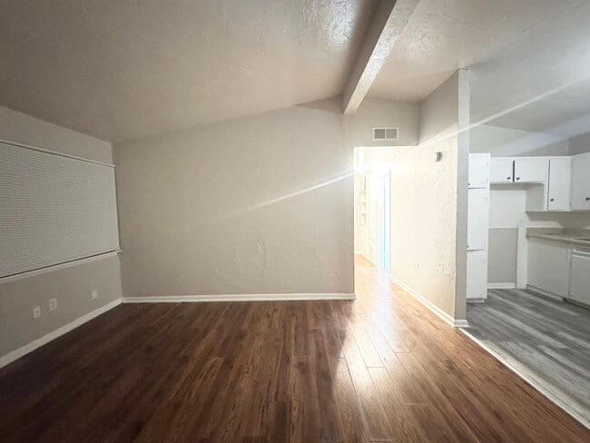 Photo - 616 NW 92nd St