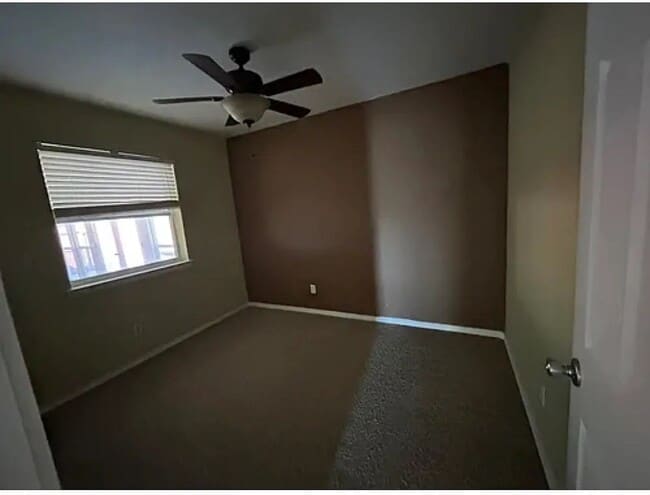 Photo - 1112 Park Center Ct