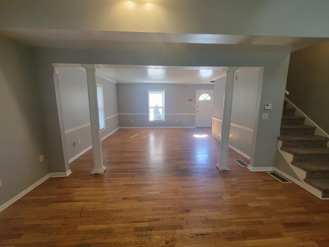 Photo - 1473 Mt Rainier Dr