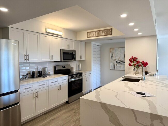 Photo - 2255 Lindell Blvd Condo Unit 4310