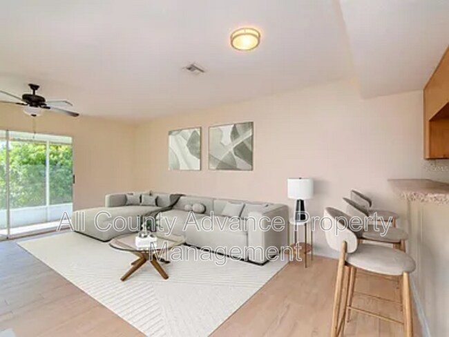 Photo - 1532 Chateaux De Ville Ct