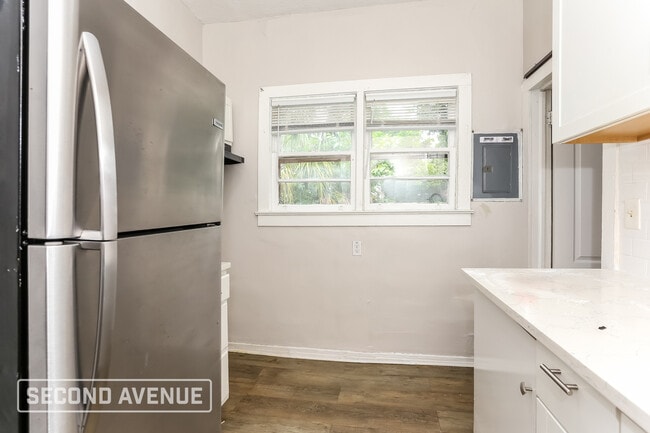 Photo - 3403 Phoenix Ave