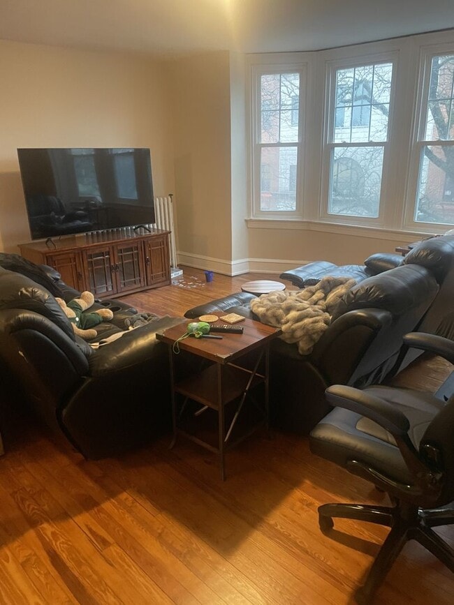 Photo - 127 E State St Unit Apt 3