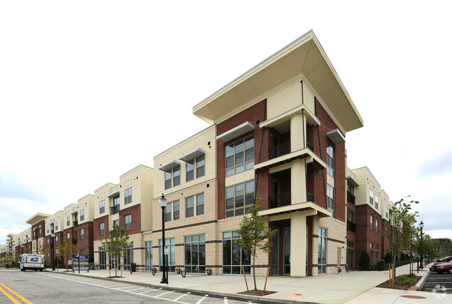 Building Photo - University Station Rental